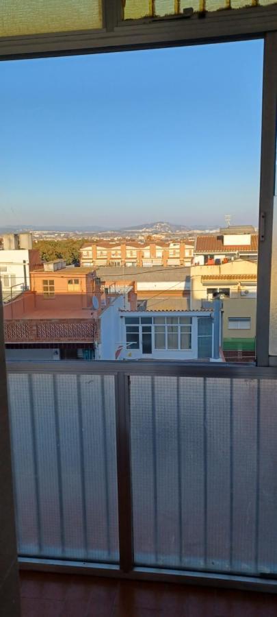 Apartamento Entero De Tres Habitaciones, Cerca De La Playa! Acogedor, Luminoso Y Tranquilo マルグラット・デ・マル エクステリア 写真
