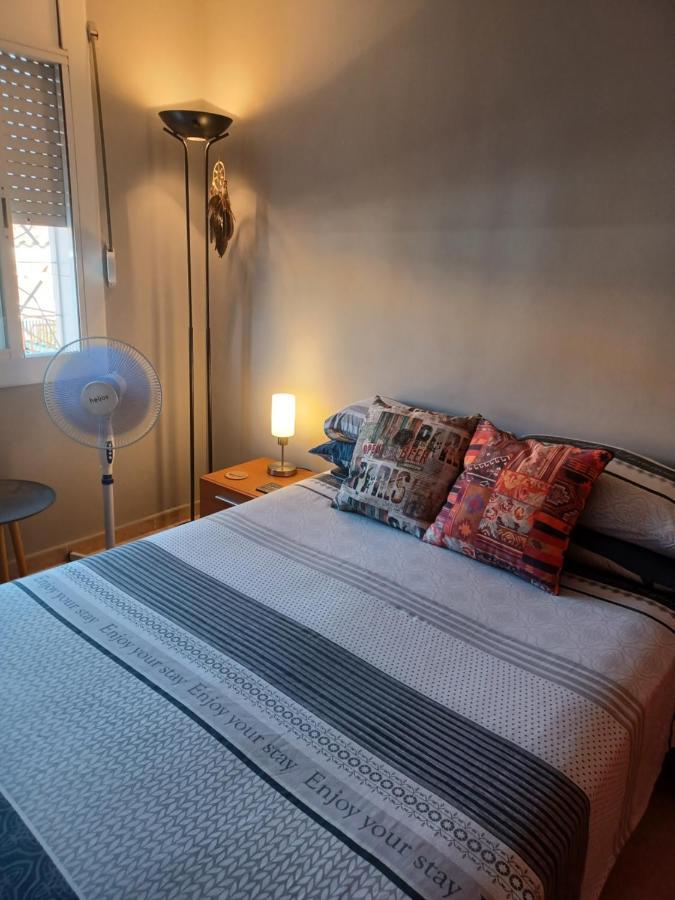 Apartamento Entero De Tres Habitaciones, Cerca De La Playa! Acogedor, Luminoso Y Tranquilo マルグラット・デ・マル エクステリア 写真